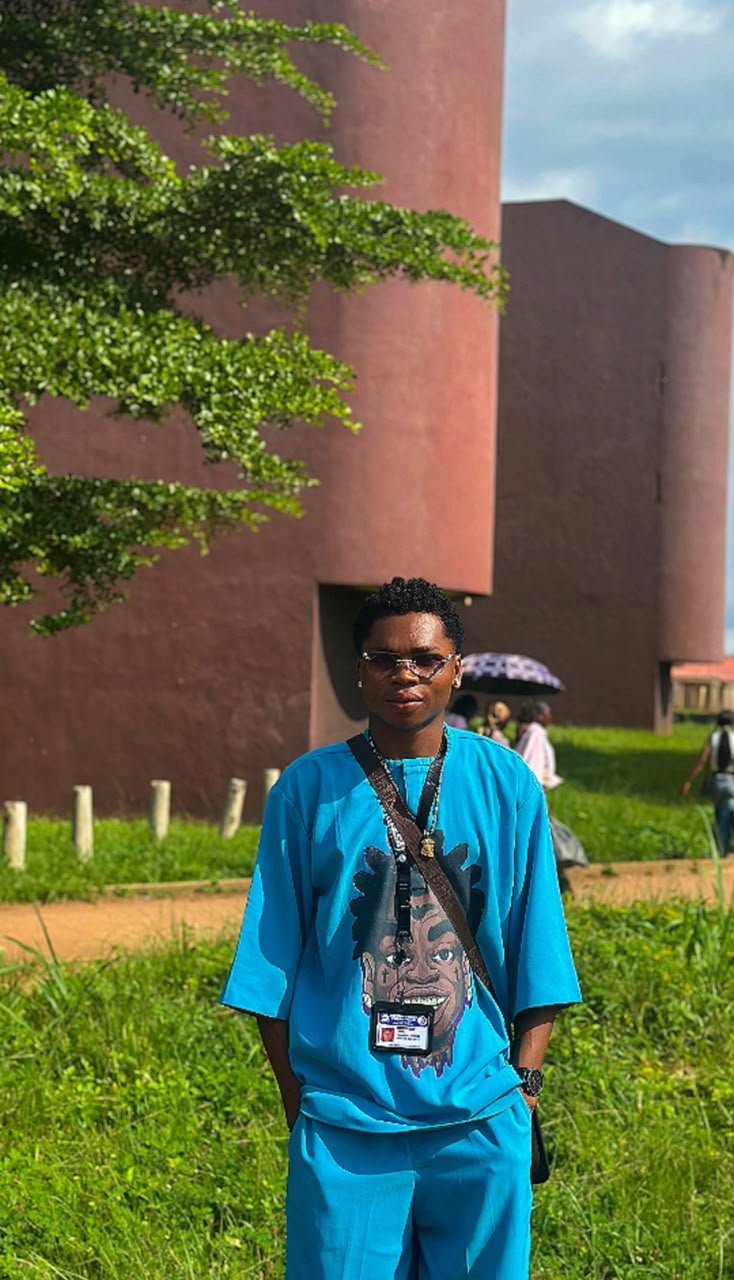 Emmanuel Chidera ( D_hope)